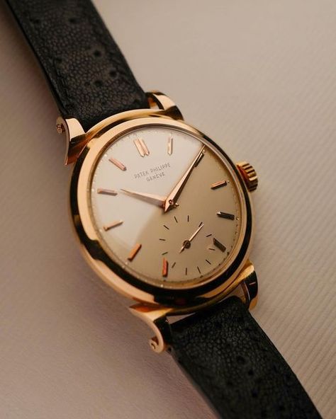 The Watch Care Company on Instagram: "There is something unusually stunning with this Patek Philippe Calatrava ref 1491 rose gold Calatrava ref. 1491 rose gold that makes it attractive and a must-have. A unique take on designing that works. Aside from the luxurious leather strap, and simple, elegant, and sophisticated ornamentations, nothing more is there to ask for. Share this with someone that loves Patek Philippe. Let us know your first impression of this watch. Comment it down below. 📸: @t Aesthetic Amigurumi, Quotes Winter, Funny Flowers, Rose Gold Accessories, Classy Clothing, Patek Philippe Calatrava, Classy Watch, Fancy Watches, Patek Philippe Watches