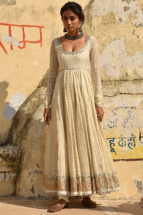 Ivory Anarkali Suits, Heavy Embroidery Anarkali Suits, Wedding Guest Anarkali, Hakoba Anarkali, Biba Anarkali Suits, Off White Dress Indian, Anarkali Designs For Stitching, White Anarkali Wedding Dress, Latest Wedding Guest Outfits Indian