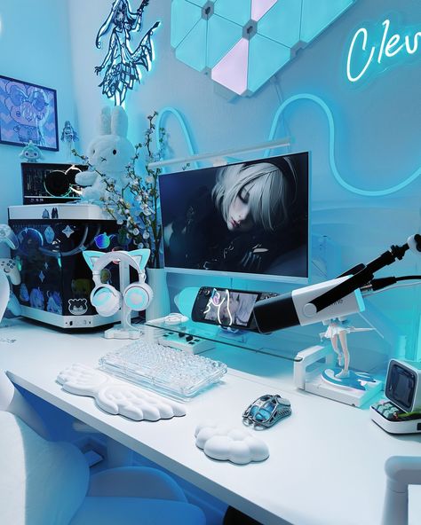 Pc Gaming Setup Aesthetic, Gaming Desk Setup Ideas, Benq Screenbar, Aesthetic Gaming Room, Kawaii Setup, Desk Things, Desk Setup Ideas, American Room, Setup Pc