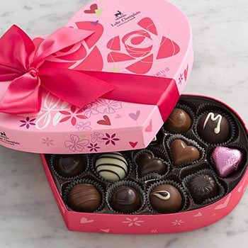 Grand Valentine Chocolate Heart | Faith, Hope, Love, and Luck Survive Despite a Whiskered Accomplice Chocolate San Valentin, Valentine's Day Chocolate, Heart Gift Box, Sundae Bar, Valentines Day Chocolates, Chocolate Day, Valentine Chocolate, Chocolate Hearts, Valentines Food