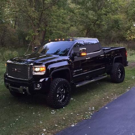 Pinterest: @QueenMiMi33 Impala Chevrolet, Trucks Lifted, Gmc Denali, Black Truck, Duramax Diesel, Lifted Chevy Trucks, Jacked Up Trucks, Gmc Truck, Gm Trucks