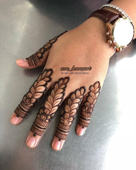 Finger Filling Mehndi Design, Negative Henna Design, Negative Mehendi Design, Negative Filling Mehendi Designs, Finger Mehendi Designs, Finger Henna Designs, Simple Mehndi Designs Fingers, Very Simple Mehndi Designs, Modern Mehndi Designs