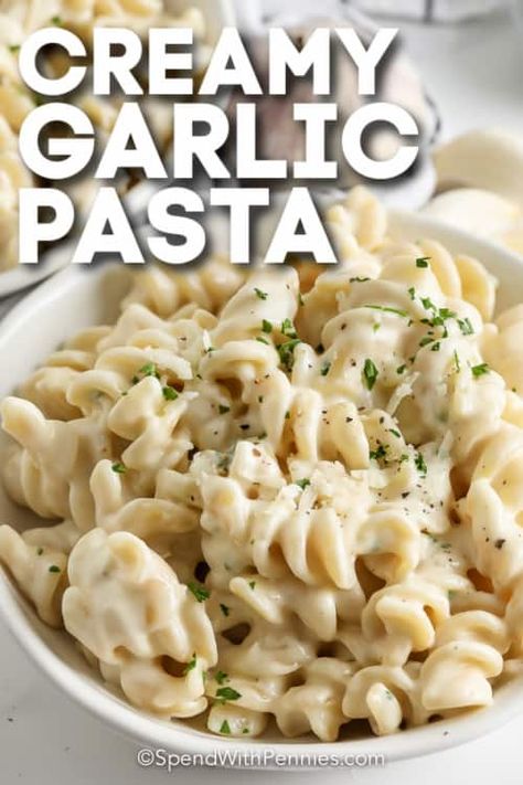 Creamy Pasta Sauce Recipes, Pasta With Roasted Tomatoes, Rotini Pasta Recipes, Creamy Cheesy Pasta, Heavy Cream Recipes, Creamy Chicken And Noodles, Garlic Pasta Recipe, White Pasta Sauce Recipe, Garlic Butter Pasta