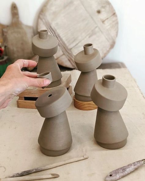 Vase Forms, Studio Aesthetics, Slab Vase, Clay Vessels, Paper Pulp, Clay Diy Projects, Clay Craft, Ceramic Ideas, Ceramic Base