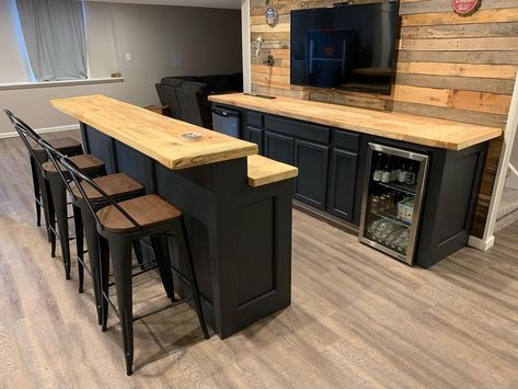 Basement Bar Storage Ideas, Kitchen Bar Counter Ideas Home, Bar Face Ideas, Cheap Basement Bar Ideas, Basement Bar Room Ideas, Countertop Bar Ideas, Simple Home Bar Ideas, Diy Bar For Basement, Make Your Own Bar