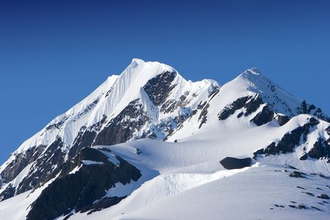 Snowy mountain peaks. Snow covered beautiful mountain peaks , #Sponsored, #peaks, #mountain, #Snowy, #beautiful, #covered #ad Mountain With Snow, Beautiful Mountains Scenery, Mountain Scape, Mountain Snow, Snow Mountains, Landscape Snow Photography, Snow Mountain Photography, Snowy Mountains Photography, Snowy Mountain