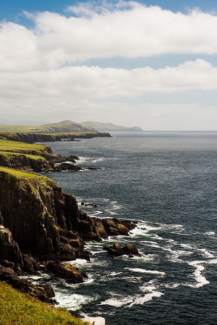 Dingle Peninsula, County Kerry, Ireland Irish Photography, Irish Landscapes, Dingle Ireland, Beautiful Ireland, Dingle Peninsula, Kerry Ireland, Ireland Trip, Love Ireland, Irish Landscape