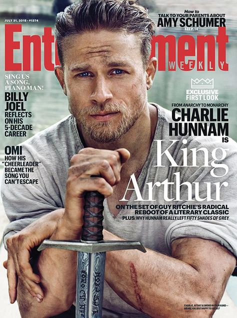 Hunnam playing Arthur! In a Guy Ritchie movie?! Drooling Jax Teller, Charlie Hunnam King Arthur, King Arthur Movie, Rei Arthur, Roi Arthur, Guy Ritchie, Amy Schumer, Male Actors, Piano Man