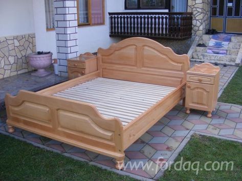 Simple Bed Designs, Box Bed Design, Wood Bed Design, Aesthetic Bedroom Ideas, Backyard Storage, Wooden Bed Design, Homemade Tables, Tables Kitchen, Furniture Design Wooden