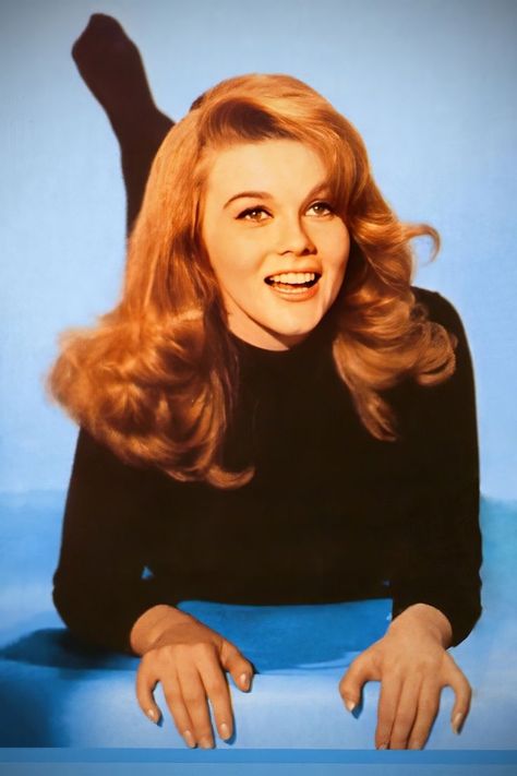 Ann-Margret, 1960s. Greaser Girl, Vintage Outfit Inspiration, Ann Margret, Vintage Mermaid, Jane Fonda, Old Hollywood Glamour, Hollywood Glamour, Vintage Beauty, Classic Hollywood