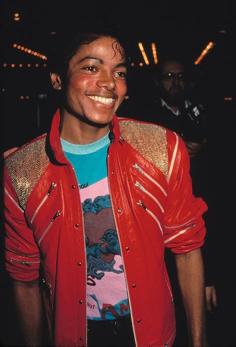 Michael Jackson 1983, Michael Jackson Jacket, Michael Jackson Hot, Michael Jackson Wallpaper, Michael Jackson Rare, Photos Of Michael Jackson, Michael Jackson Thriller, Michael Jackson Smile, Joseph Jackson