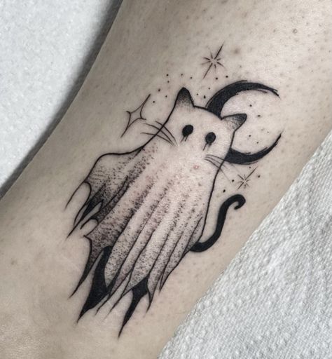 Gotik Tattoo, Goth Tattoo, Black Cat Tattoos, Men Tattoos, Ghost Tattoo, Simple Tattoo Designs, Cat Tattoo Designs, Spooky Tattoos, Cute Little Tattoos