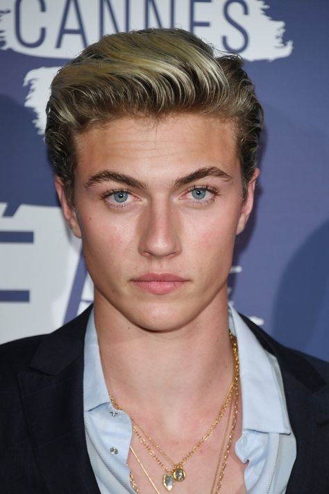 Blue Eyes Man, Lucky Smith, Maroon Makeup, Blue Eyed Men, Lucky Blue Smith, High Fashion Men, Lucky Blue, Most Handsome Actors, Style Evolution