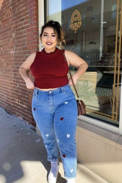 18 Plus Size Crop Top Outfits (September 2023) Clothes For Women Size 14-16, Blondie Concert, Plus Size Crop Top Outfit, Plus Size Crop Top, 2025 Style, 2023 Wardrobe, Style Roots, Outfits Gorditas, Plus Size Crop Tops