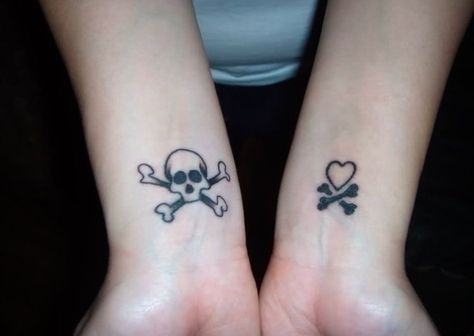 Emo Tattoos, Jagua Henna, Grunge Tattoo, Goth Tattoo, Cute Tats, Stick N Poke Tattoo, Stick N Poke, Poke Tattoo, Aesthetic Tattoo