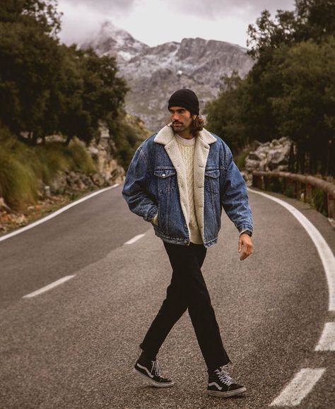 https://www.instagram.com/p/CKHg8ewA0IW/?igshid=i8833waptsix Sherpa Denim Jacket Outfit Men, Denim Sherpa Jacket Outfit, Sherpa Jacket Outfit Men, Sherpa Denim Jacket Outfit, Dark Denim Jacket Outfit, Denim Jacket Outfit Winter, Trucker Jacket Outfit, Denim Jacket Men Outfit, Sherpa Jacket Outfit