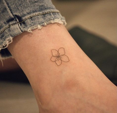 Flower Tattoos (Posts tagged prettytattoo) Hawaii Tattoo Minimalist, Hawaii Related Tattoos, Small Tattoos Hawaii, Balinese Flower Tattoo, Dainty Hibiscus Tattoo, Fine Line Seahorse Tattoo, Dainty Hawaiian Tattoos, Hawaii Flowers Tattoo, Mini Tattoos Flower