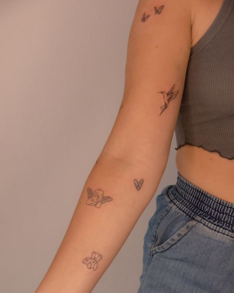 Tattoo Armpit Woman, Tattoo Ideas Back Of Arm, Inner Forearm Tattoos For Women, Smol Tattoos, 224 Tattoo, Tattoo For Mom, Artsy Tattoos, Inner Forearm Tattoo, Girl Arm Tattoos