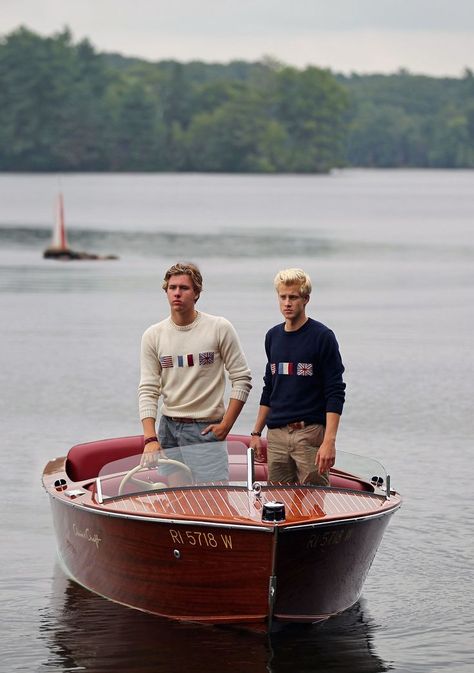 TheFullerView Street Style Jeans, New England Prep, Style College, Preppy Boys, Preppy Mens Fashion, Preppy Men, Ivy League Style, Ivy Style, Prep Style