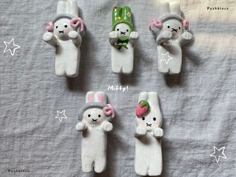 [Batch 2 Result] there’s a lot of cute designs in this batch! which one are you?? Miffy? Cat lovers? Dog lovers? Other cute animals? Or anime fans just like me?😆🤍 #airdryclay #clayart #claycraft #smallbusiness #clayphonehippers #clayhippers #phonehippers #customclay #miffy #catlovers #doglovers #cutestuff #haikyuu #anime Diy Clay People, Miffy Clay, Cute Clay Animals, Phone Craft, Clay Idea, Clay Keychain, Clay Inspo, Clay Things, Tanah Liat