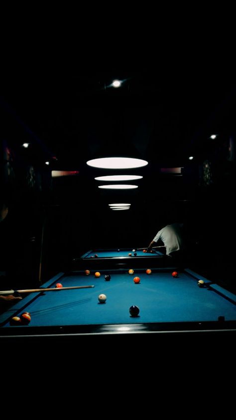 Pool Table Aesthetic, Billiard Wallpaper, Billiard Photography, Billards Art, Billiards Aesthetic, Pool Table Design, Cute Vintage Outfits, 8ball Pool, Pool Aesthetic