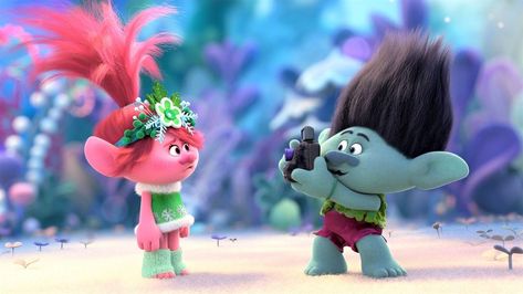 Trolls Holiday In Harmony, Trolls Holiday, Big Hero 7, Trolls Branch, Christmas Movies List, Poppy Trolls, Leslie Odom Jr, Branch Trolls, Poppy And Branch