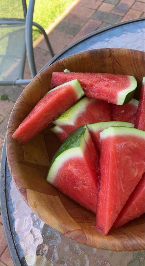 Summer Fruit Aesthetic, Healthy Food Motivation, Samos, 가을 패션, Food Obsession, Pretty Food, Food Cravings, I Love Food, Aesthetic Food