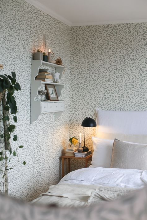 my scandinavian home: Before and After: Our Swedish Summer Cottage Bedroom Make-over Wallpaper Ideas For Bedroom, Swedish Wallpaper, Attic Makeover, Simple Headboard, White Linen Curtains, My Scandinavian Home, Swedish Summer, Swedish Cottage, Powder Room Makeover