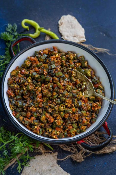 Dried Okra Recipe, Indian Okra Recipes, Indian Okra, Bhindi Masala Recipe, Indian Vegetable Recipes, Bhindi Masala, Indian Dinner Recipes, North Indian Recipes, Okra Recipes