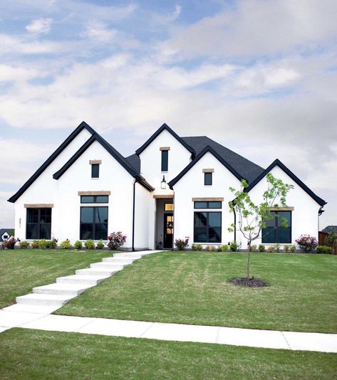 House Black Trim, White House Black Trim, White Modern Farmhouse, White Exterior Houses, Black Roof, Dream Life House, Casa Country, Modern Farmhouse Home, Gorgeous Houses