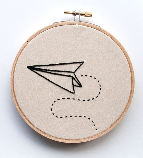 Stitch Paper, Embroidered Paper, Embroidered Wall Art, Trendy Embroidery, Ideas Embroidery, Pola Kristik, Paper Airplane, Pola Sulam, Paper Embroidery