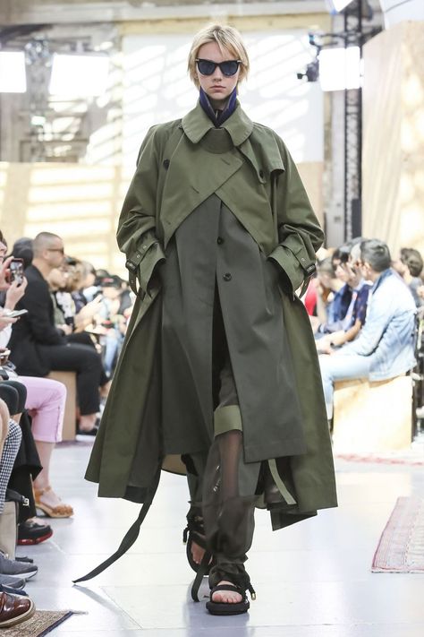 Sacai Paris Fashion Week Mens SS20 Runway Presentation | HYPEBEAST Sacai Runway, Trench Coat Runway, Coat Runway, Runway Archive, Long Coat Men, Tropical Print Shirt, Paris Fashion Week Men, Fishtail Parka, Abstract Fashion