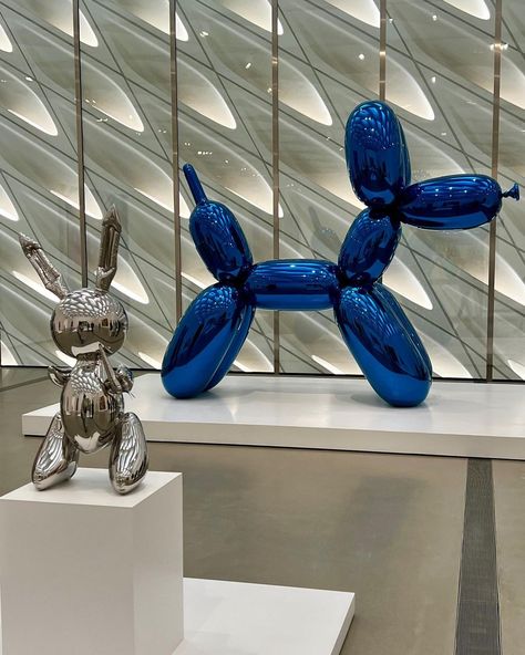 Mark Cashion on Instagram: “A room of Jeff Koons at LA's The Broad. To those who sneer might I suggest: lighten up. . . . . . . . . #artsy #artnet #abstractart #popart…” La Things To Do, Broad Museum, La Travel Guide, Echo Park Lake, Los Angeles Travel Guide, La Travel, The Broad Museum, Walt Disney Concert Hall, Getty Villa