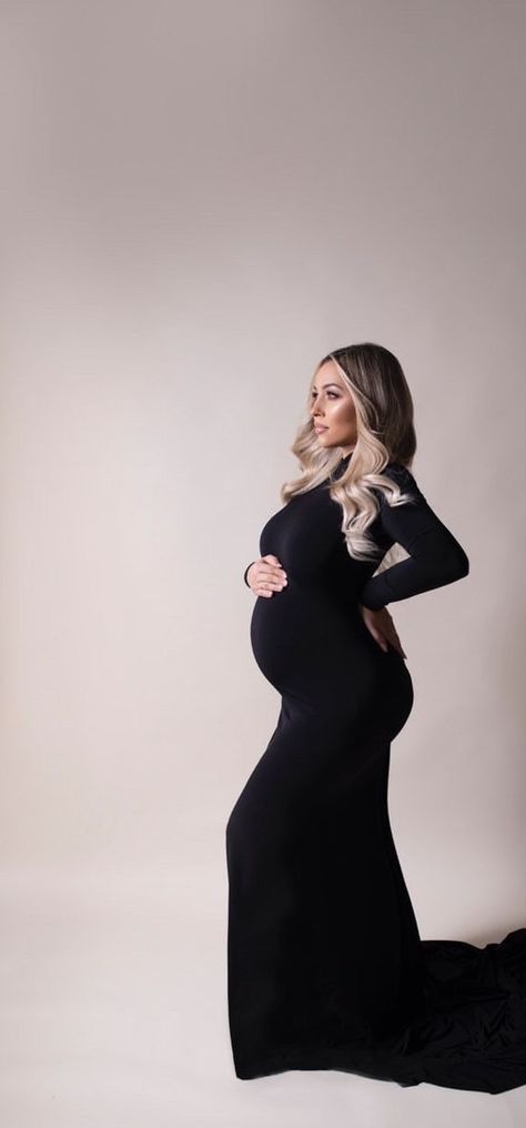 Couture, Black Dress Maternity Pictures, Home Maternity Photography, Studio Maternity Shoot, Bodycon Gown, Maternity Photo Props, Fitted Gowns, Maternity Black Dress, Maternity Pics