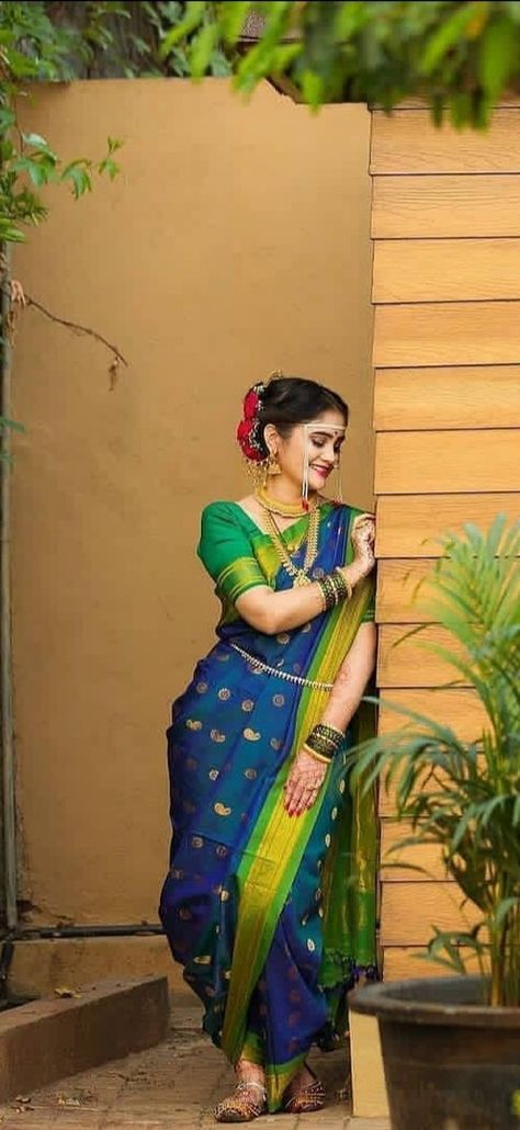 Nauvari Wedding Saree, Designer Sarees Party Wear Latest, Marathi Bride Green Saree, Nauvaree Saree Bride, Royal Blue Nauvari Saree, Wedding Navari Saree, न�ऊवारी साडी फोटो, Nauvari Saree Brides Indian Weddings, Photo Poses In Nauvari Saree