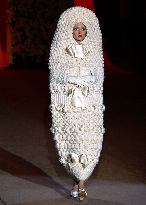 Ugly Wedding Dress, Worst Wedding Dress, Ugly Dresses, Yves Saint Laurent Couture, Crochet Wedding Dresses, Ugly Outfits, Bad Fashion, Funny Dresses, Cocoon Dress