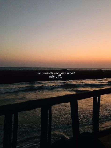 Sunset Lover Caption, Pov Sunset Quotes, Opacarophile Aesthetic, Sunset Lover Quotes, Sunset Poem, Caption For Sunset, Caption For Him, Nature Lover Quotes, American Vibes