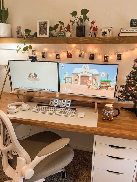 Gaming Desk Decor, Desk Decor Ideas, Cozy Desk, Cozy Office, Cozy Home Office, Office Room Decor, Study Room Decor, Cozy Room Decor, Gaming Desk