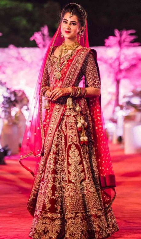 Blogger Shaurya Sanadhya wedding lehenga cost. Click on image to see price. #Frugal2Fab Pose Pengantin, Shaurya Sanadhya, शादी की तस्वीरें, Orang India, Pengantin India, Indian Bridal Photos, Wedding Lehenga Designs, Bridal Lehenga Collection, Gaun Fashion