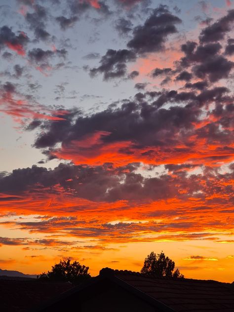 Sunset colorful
Summer sky Nature, Cloudy Sunset Sky, Sunset And Sunrise Aesthetic, Landscape Sunset Photography, Cloudy Sunset Painting, Sunset Cloud Painting, Sunset Clouds Painting, Sunset Reference, Cloudy Sunrise