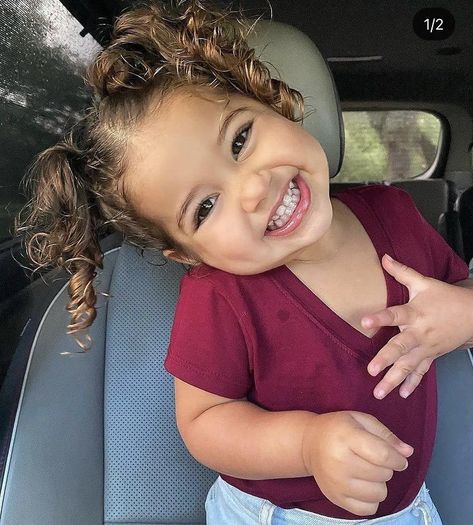 Bebes Aesthetic, Hispanic Babies, Curly Hair Baby, Mix Baby Girl, Mexican Babies, Cute Mixed Babies, Future Children, Foto Baby