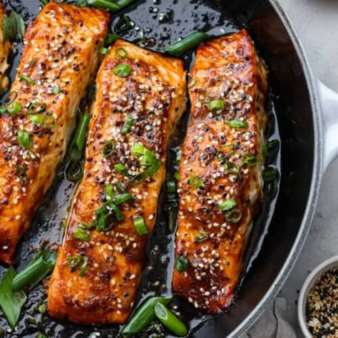 Miso Glazed Salmon - The Recipe Critic Meatball Side Dishes, Miso Glazed Salmon Recipe, Miso Salmon Recipe, Miso Recipe, Miso Glazed Salmon, Miso Salmon, Sugar Rice, Miso Glaze, Marinated Salmon