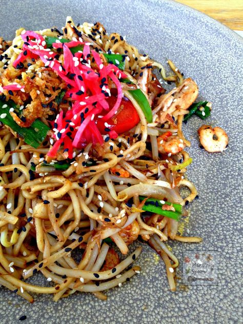 Manila, Wagamama Recipe, Soba Recipe, Yakisoba Recipe, Yaki Soba, Homemade Noodles, Asian Dishes, Veggie Recipes, Savoury Food