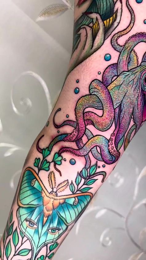 Glitter Tatoos, Mushroom Tattoos, L Quotes, Floral Tattoo Sleeve, Mermaid Glitter, Gorgeous Tattoos, Gaming Tattoo, Mermaid Tattoo, Glitter Tattoo