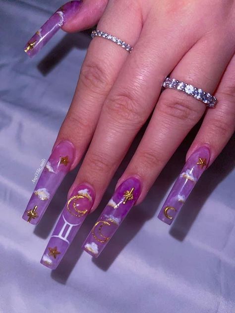 Birthday Nail Designs Pisces, Pieces Birthday Nails, Purple Aquarius Nails, Pieces Zodiac Nail Designs, Gemini Bday Nails, Unique Birthday Nails, Pink Pisces Birthday Nails, Baddie Birthday Nails Aquarius, Baddie Birthday Nails Virgo