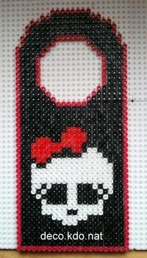 Monster High Crafts, Melt Beads Patterns, Easy Perler Bead Patterns, Perler Creations, Pearl Beads Pattern, Easy Perler Beads Ideas, Art Perle, Hama Beads Design, Perler Bead Templates