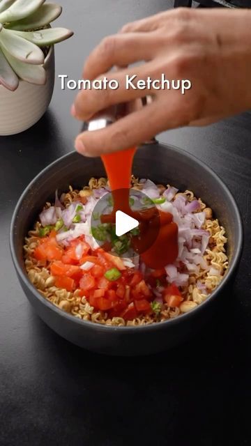 Otikko on Instagram: "Hit the follow button . INSTANT MAGGI BHEL RECIPE (Quick Snack)🥰  Looking for a quick easy snack? Here’s how you can make one of the tastiest bhel using everyone’s favourite Maggi!! Follow these easy steps and enjoy anytime  Ingredients used are-❤️👇🏻  Crush maggi packets Butter- 2 Tbsp Cook the maggi until it turns a little golden brownish in colour Roast some peanuts  Now in a bowl- Add cooked maggi and roasted peanuts Salt to taste Red chilli powder- 1 Tbsp Maggi masala Mix really well Add tomatoes and onion Green chillies Tomato ketchup and sriracha/Red chilli sauce Fresh coriander Mix and enjoy!  #maggi #maggie #maggielover #maggirecipes #maggibhel #bhelpuri #magginoodles #bhelpurichaat #easyrecipes #quickrecipes #uniquerecipes #snacksrecipe #delhi #reels #reel Maggie Bhel Recipe, Maggi Bhel Recipe, Chamin Recipe, Delhi Reels, Red Chilli Sauce, Bhel Recipe, Maggi Masala, Chats Recipe, Maggi Noodles