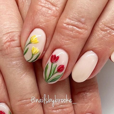 Tulip French Tip Nails, Tulip Flower Nails, Tulip On Nails, Tulip Inspired Nails, Tulip Acrylic Nails, Tulips On Nails, Tulips Nail Art, Hand Painted Flowers On Nails, Tulip Nail Designs