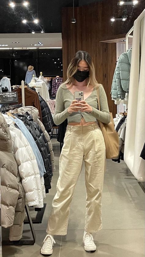 Sage Pants Outfit, Green Fall Outfit, Cream Jeans Outfit, Beige Jeans Outfit, Cream Wide Leg Pants, Cream Pants Outfit, Green Jeans Outfit, Sage Green Sweater, Beige Pants Outfit