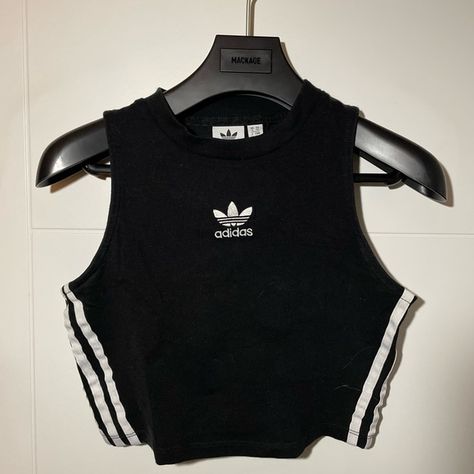 Adidas black & white crop top Size XS Adidas Clothes, Crop Top Aesthetic, Sporty Crop Top, Adidas Crop Top, Party Outfits Night, Adidas Top, Logo Placement, Clueless Outfits, Clothing Haul